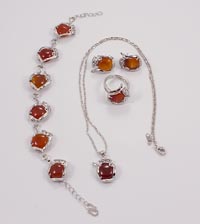 Комплект из сердолика. 832601СД